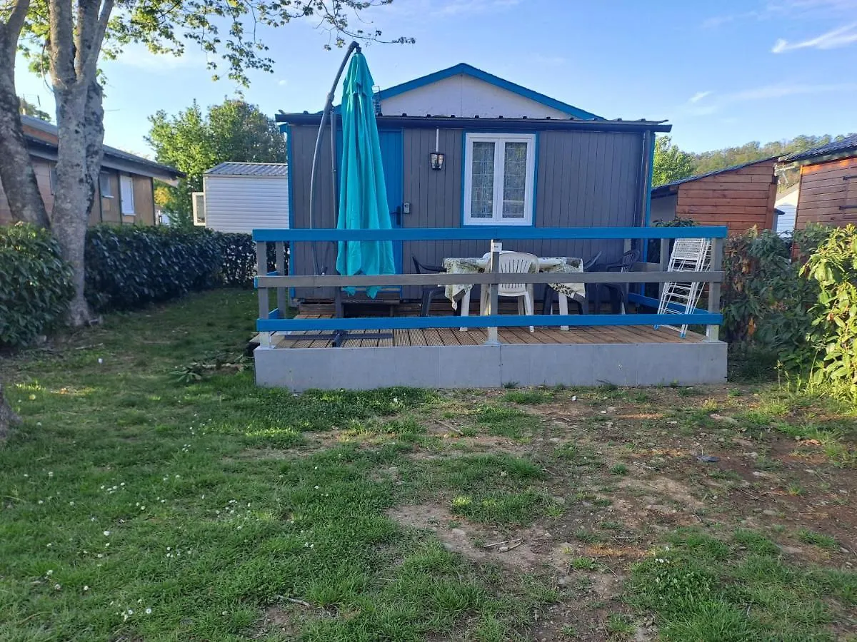Hotel Chalet pour 5 personnes équipé sur emplacement ombragé à Foix 0*,  France