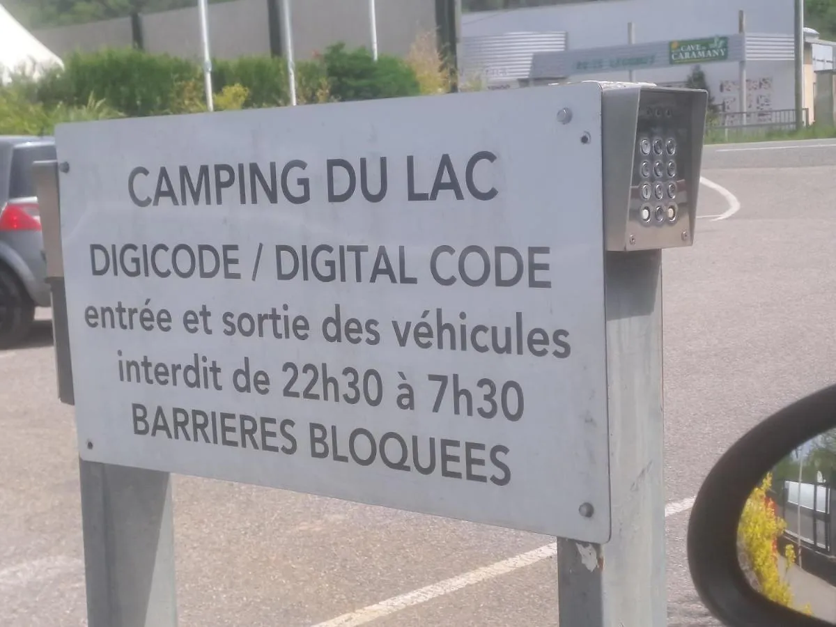 Camping Hotel Chalet pour 5 personnes équipé sur emplacement ombragé à Foix France